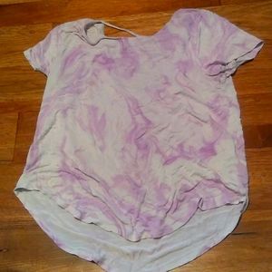 Pink and white marbled T-shirt